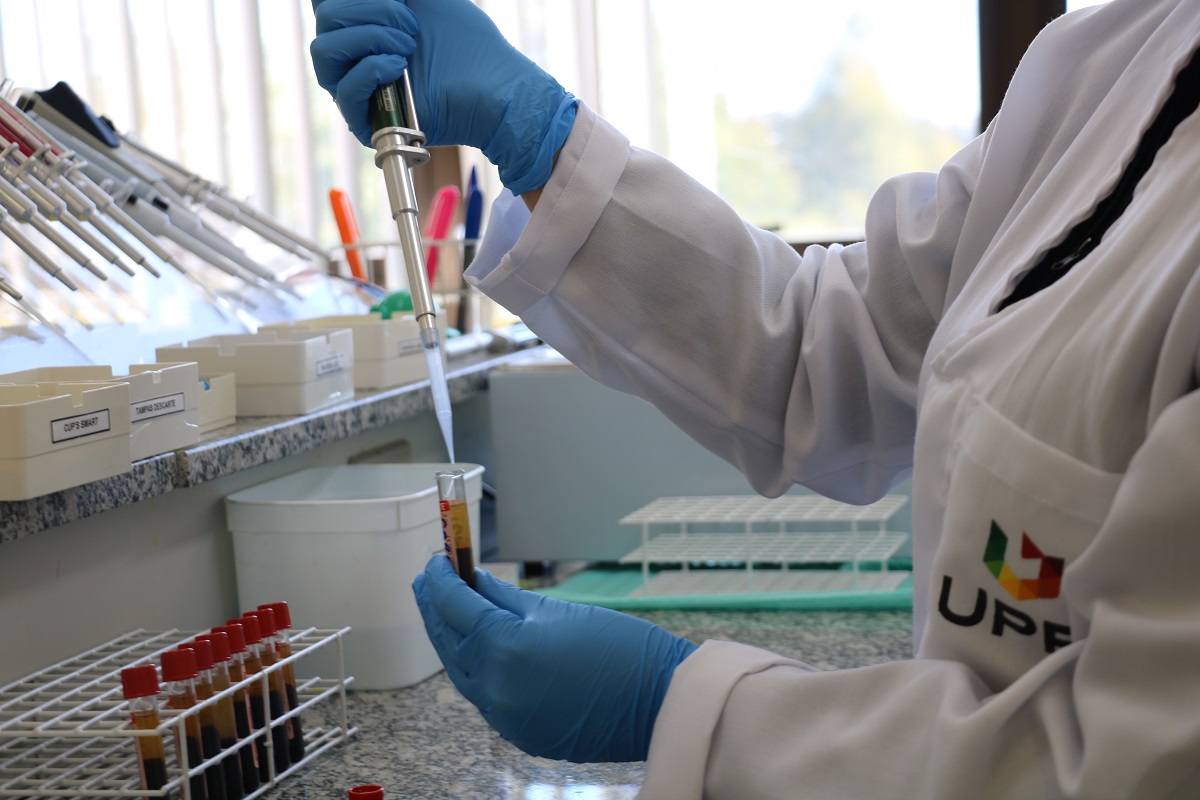 25-1792601917-biomedicina-jpg.jpg